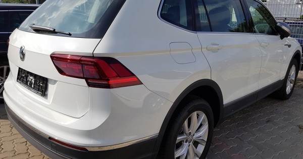 VW TIGUAN allspace 2.0TDI/110kw 4 motion(4×4) highline, 41000km, 7/2018