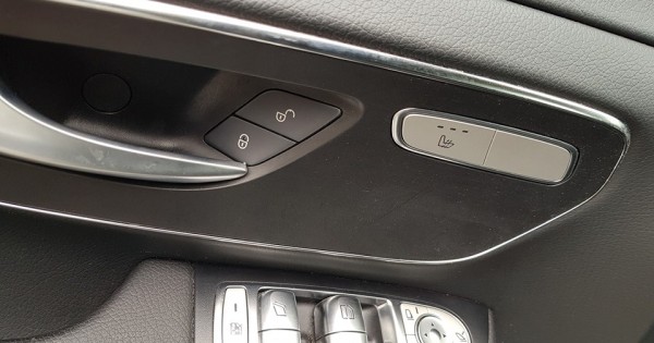 Bán xe Mercedes V klass, số tự động 7cấp