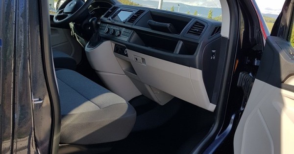 VW T6 transpoter long 2.0tdi/110kw, 35000km, 6/2018, xe đang bảo hành chính hãng vw