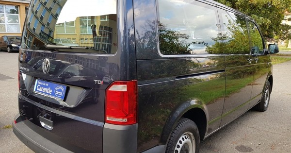 VW T6 transpoter long 2.0tdi/110kw, 35000km, 6/2018, xe đang bảo hành chính hãng vw