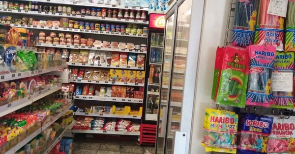 Nhượng lai HĐ potraviny đã hoạt động được trên 10 năm, gần Metro Želivského