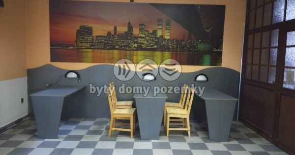 Bán bất động sản, cửa hàng (làm pot), chủ tư nhân, 239 m2, Prostějov