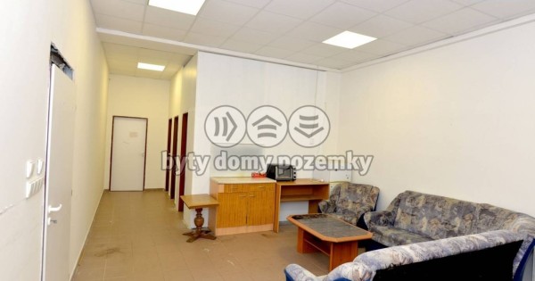 Bán bất động sản, cửa hàng, 630 m², Hradec Králové