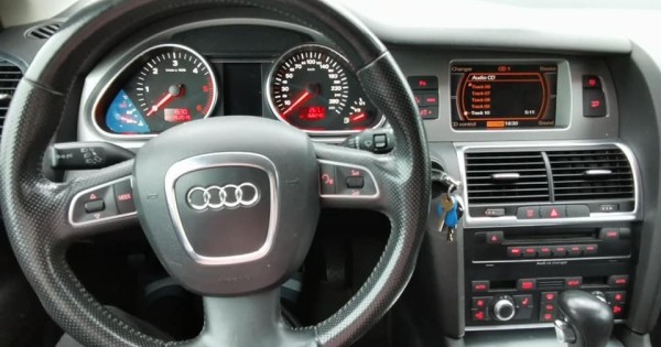 cần bán em Audi đã chạy 170.000km 176kw 3.0 đời 2009