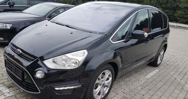 Bán xe Ford Smax 2.0tdi 120kw sx 2013 210ngkm