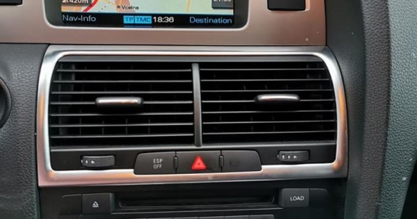 cần bán em Audi đã chạy 170.000km 176kw 3.0 đời 2009