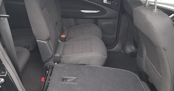 Bán xe Ford Smax 2.0tdi 120kw sx 2013 210ngkm