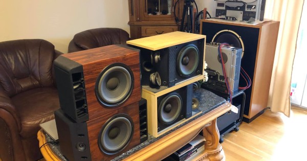 Bán dàn âm thanh Karaoke tại Praha