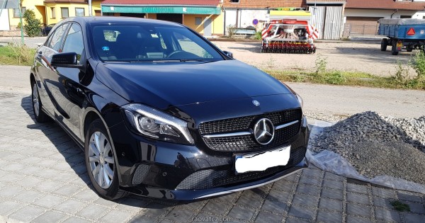Bán xe Mercedes A 180 D đời 2016-17, 34xxx KM , số tự động