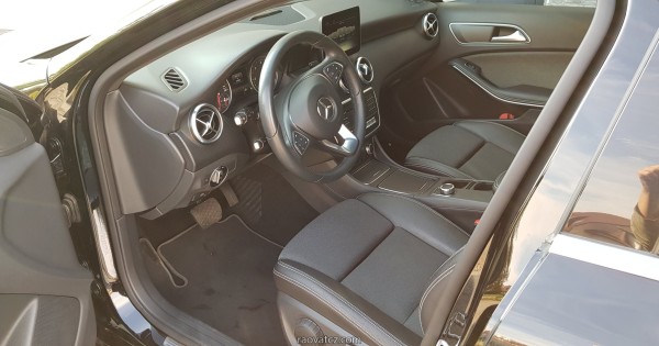 Bán xe Mercedes A 180 D đời 2016-17, 34xxx KM , số tự động