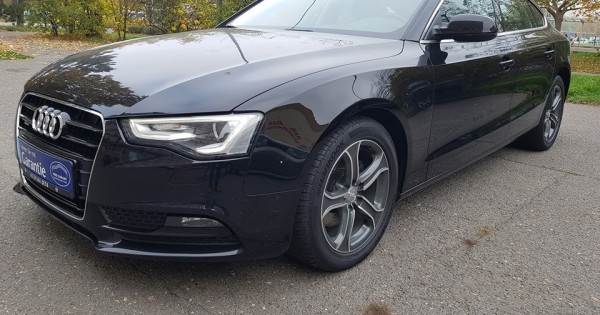AUDI A5 quattro 2.0TDI/140kw, 139000km, 9/2016, xe 1chủ, không đâm va..