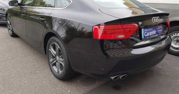 AUDI A5 quattro 2.0TDI/140kw, 139000km, 9/2016, xe 1chủ, không đâm va..