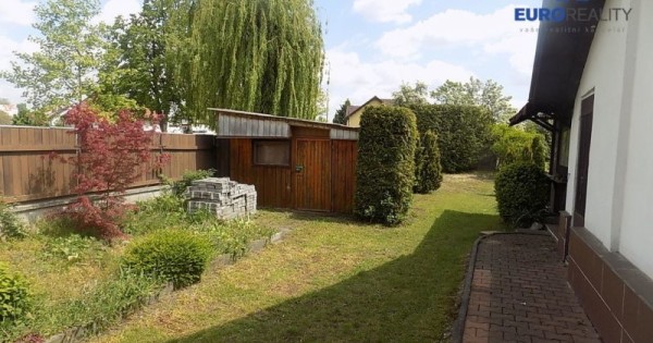 Bán nhà barak của tây 2+1 ở vùng Lysa nad Labem,  976m2 có vườn