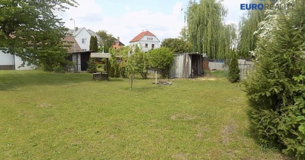 Bán nhà barak của tây 2+1 ở vùng Lysa nad Labem,  976m2 có vườn