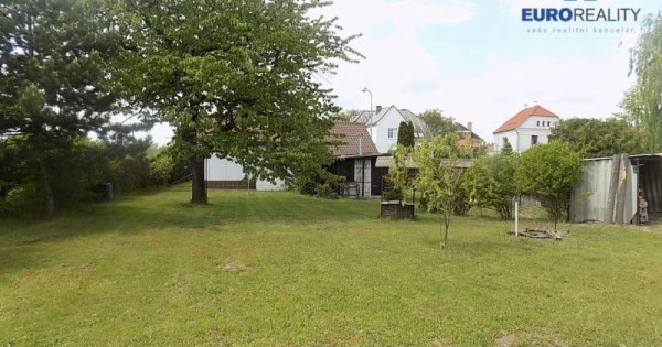 Bán nhà barak của tây 2+1 ở vùng Lysa nad Labem,  976m2 có vườn