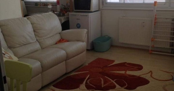 Phòng cho thuê tại Nhà rộng rãi, gần metro và centrum Chodov