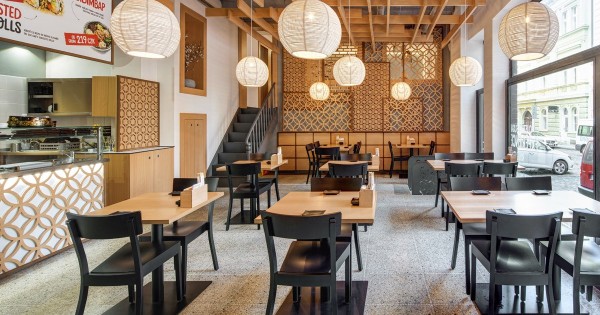 Yami sushi bistro cần tìm một phụ quấn sushi, chưa biết việc sẽ được đào tạo