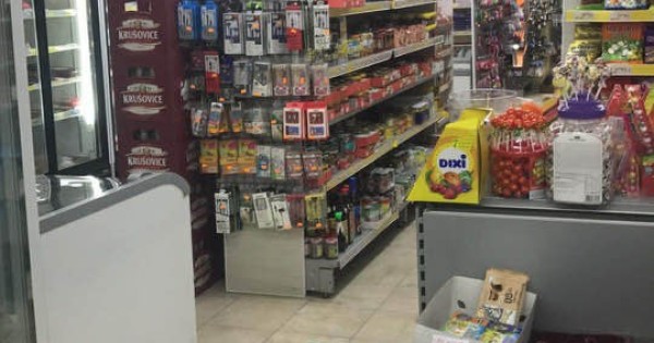 Sang nhượng cửa hàng ở làng Pribor 6.000 dân đang hoạt động rất tốt