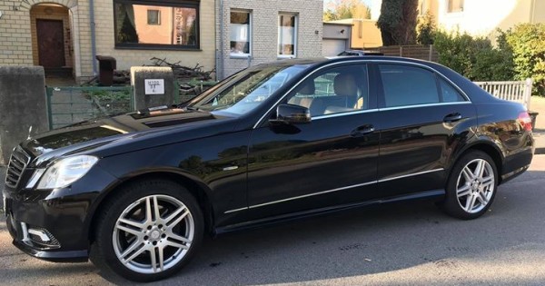 Bán xe E350 AMG đời 2011 tình trạng tốt, Motor còn 5 tháng bảo hành, có thể xem xe và chạy thử thoải mái.