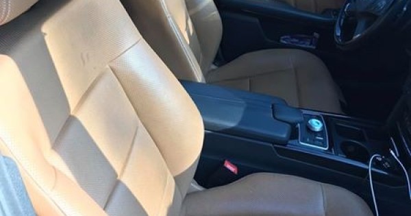 Bán xe E350 AMG đời 2011 tình trạng tốt, Motor còn 5 tháng bảo hành, có thể xem xe và chạy thử thoải mái.