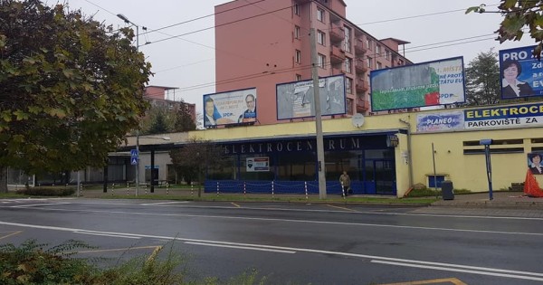 Cửa hàng tại Duchcovska Teplice cho thuê, diện tích 472 m2