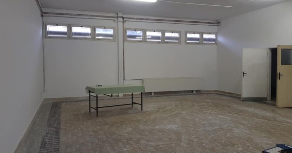 Cửa hàng tại Duchcovska Teplice cho thuê, diện tích 472 m2