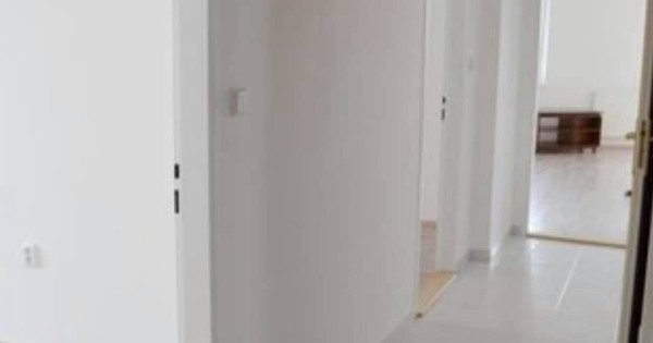 Bán căn hộ sở hữu tư nhân 3+kk 81.4m2 + 20m2 balkon tại phố Petržílkova 29 Praha