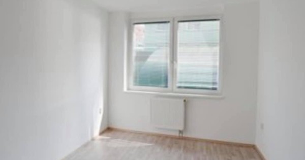 Bán căn hộ sở hữu tư nhân 3+kk 81.4m2 + 20m2 balkon tại phố Petržílkova 29 Praha