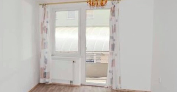 Bán căn hộ sở hữu tư nhân 3+kk 81.4m2 + 20m2 balkon tại phố Petržílkova 29 Praha