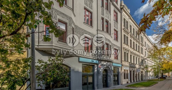 Cho thuê bistro188 m2, Praha, ul. Korunovační, có thêm hiên 30m2