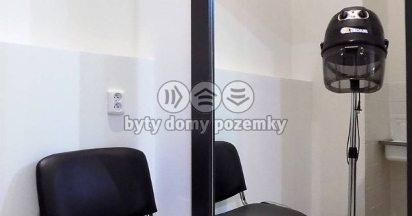 Bán cửa hàng làm đẹp, chủ tư nhân, 103m², Praha 5-Barrandov