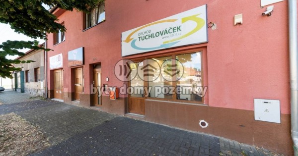 Bán bất động sản, trên ở dưới cửa hàng 327m2 tại Tuchlovice - Kladno