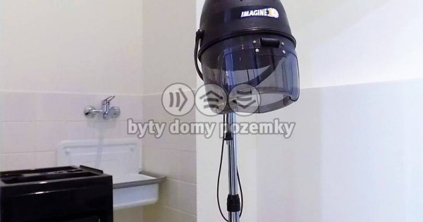 Bán cửa hàng làm đẹp, chủ tư nhân, 103m², Praha 5-Barrandov