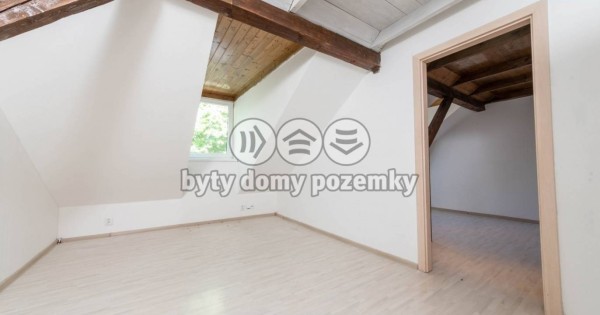 Bán bất động sản, trên ở dưới cửa hàng 327m2 tại Tuchlovice - Kladno