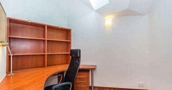 Nhà chính chủ 3+kk,100 m2 cần cho thuê,có thể vào ở ngay tại Praha 2