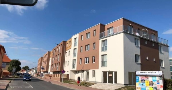 Bán cửa hàng mới 100%, diện tích 70m2 ở ngoại ô Praha