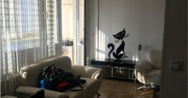 Cho thuê byt 3+1 ( 82 m2 ) tầng 10 tại Praha - Kamýk, có tầng hầm đỗ xe