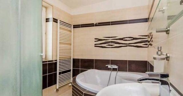 Nhà chính chủ 3+kk,100 m2 cần cho thuê,có thể vào ở ngay tại Praha 2