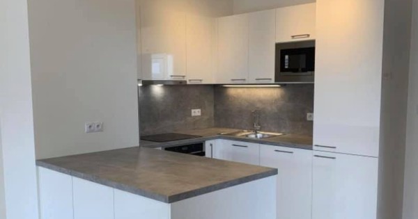 Cho thuê nhà byt 4+kk, tại Kamýk Praha 4