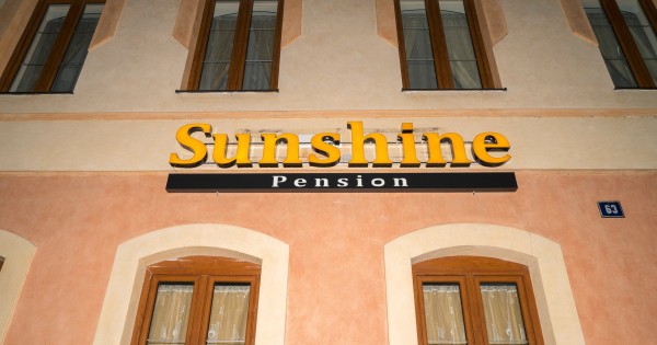 Nhà nghỉ Sunshine Pension ngay tại trung tâm TP Karlovy Vary