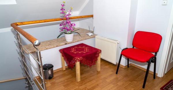 Nhà nghỉ Sunshine Pension ngay tại trung tâm TP Karlovy Vary