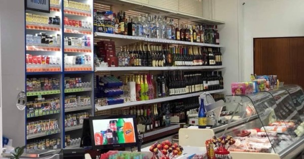 Cần sang nhượng lại Potraviny ở thành phố Most tổng diện tích 300m2