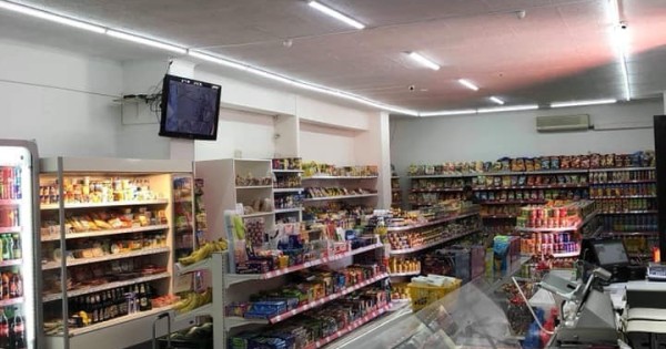 Cần sang nhượng lại Potraviny ở thành phố Most tổng diện tích 300m2