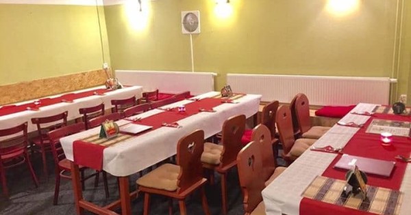 Restaurace Hoa mai nhận đăt các món ngon độc đáo Việt Nam