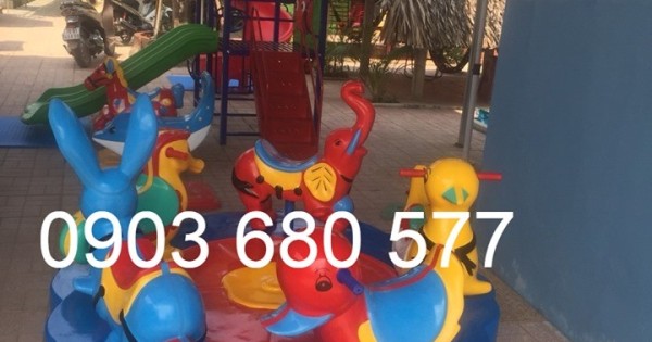 Đu quay, mâm xoay dành cho bé mầm non