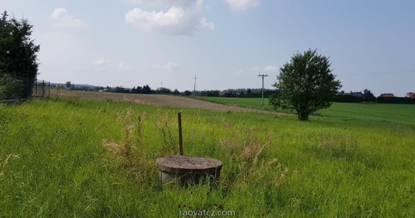 Bán đất chính chủ diện tích 1.373 m2 tại làng Sulice - Hlubočinka - Praha Východ