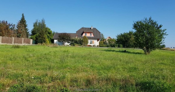 Bán đất chính chủ diện tích 1.373 m2 tại làng Sulice - Hlubočinka - Praha Východ