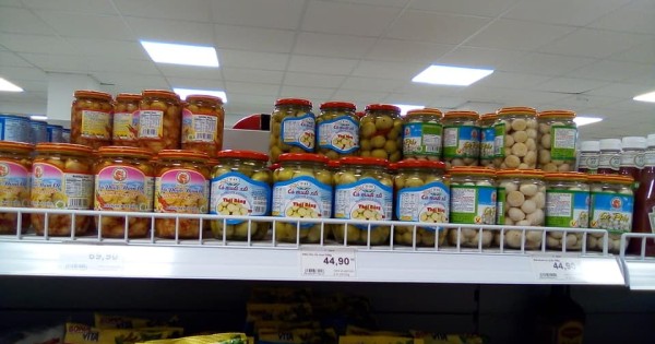 Kho đổ buôn + cửa hàng bán lẻ giá tốt nhất Karlovy Vary