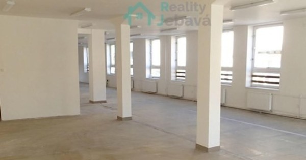 Bán tòa nhà tại trung tâm Klicperova 208, Hlinsko, diện tích 1.050m2
