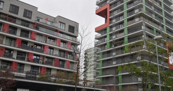 Cần cho thuê nhà 4+1 diện tích 80m2, tầng 3 có balkon tại Praha - Modřany